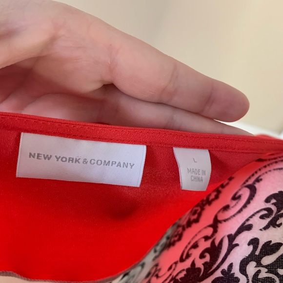 New York and Company- women’s lightweight tunic, size Lg. - Picture 6 of 10